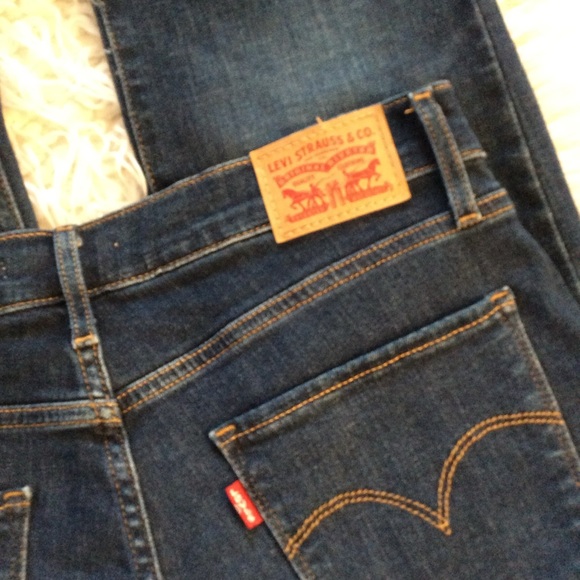 NWOT Levi’s 724 High Rise Straight Jeans - Picture 11 of 13